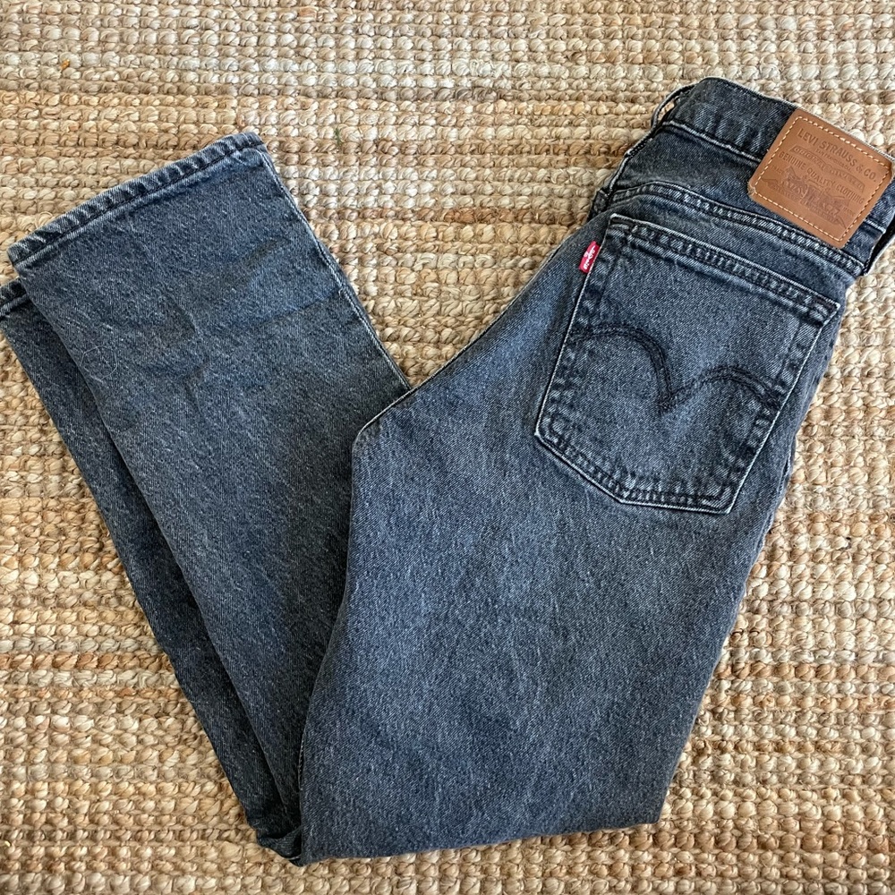 Levi’s Wedgie Straight